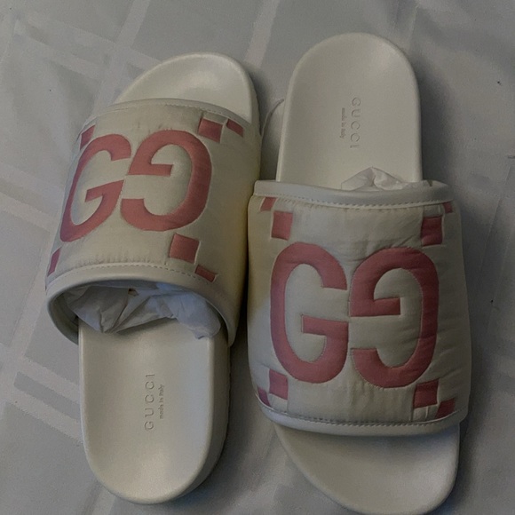 New authentic Gucci maxi GG slide - Picture 5 of 10